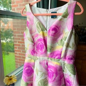 Gorgeous gown by Gabby Skye 🌸